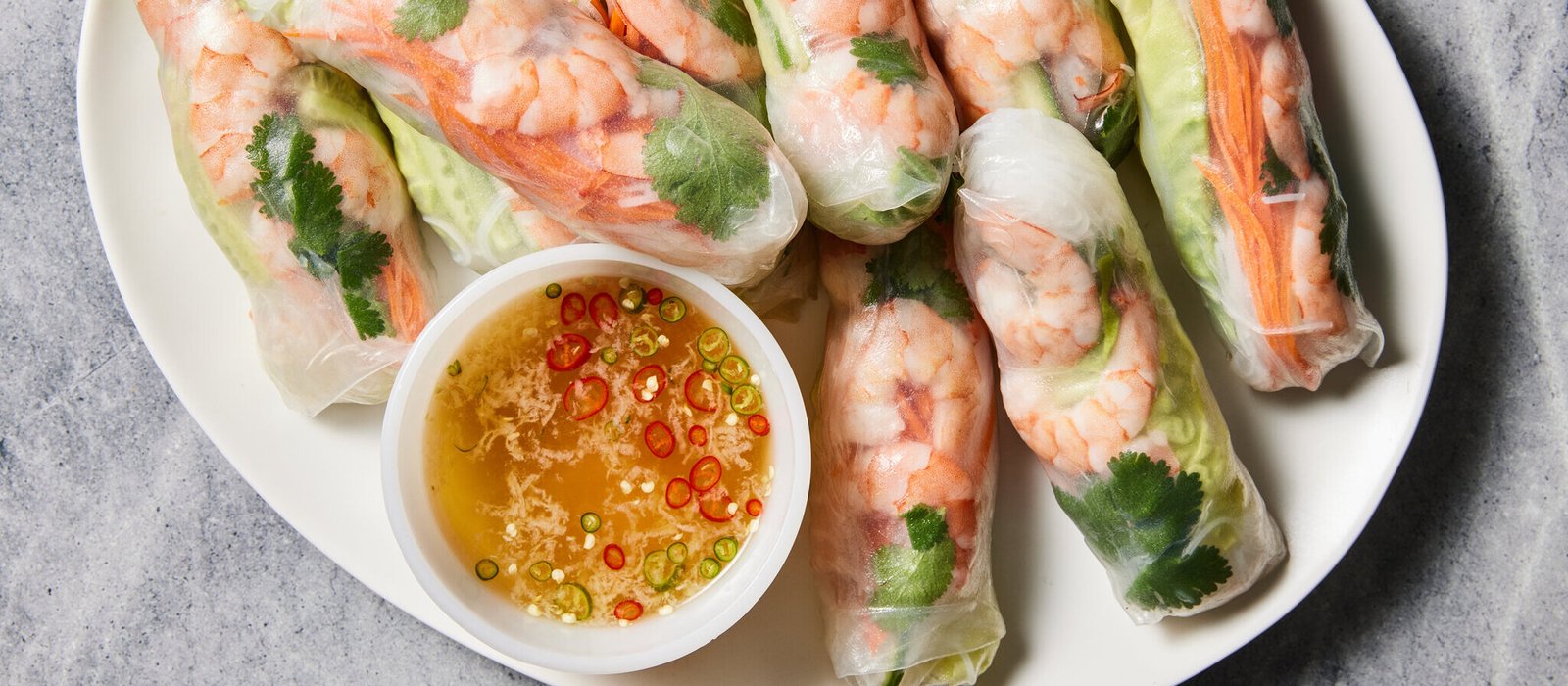 A delicious and easy recipe of spring rolls 